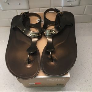 Michael Kors MK Plate Jelly Sandals